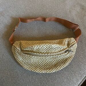 Stylish Tan Woven Belt Bag